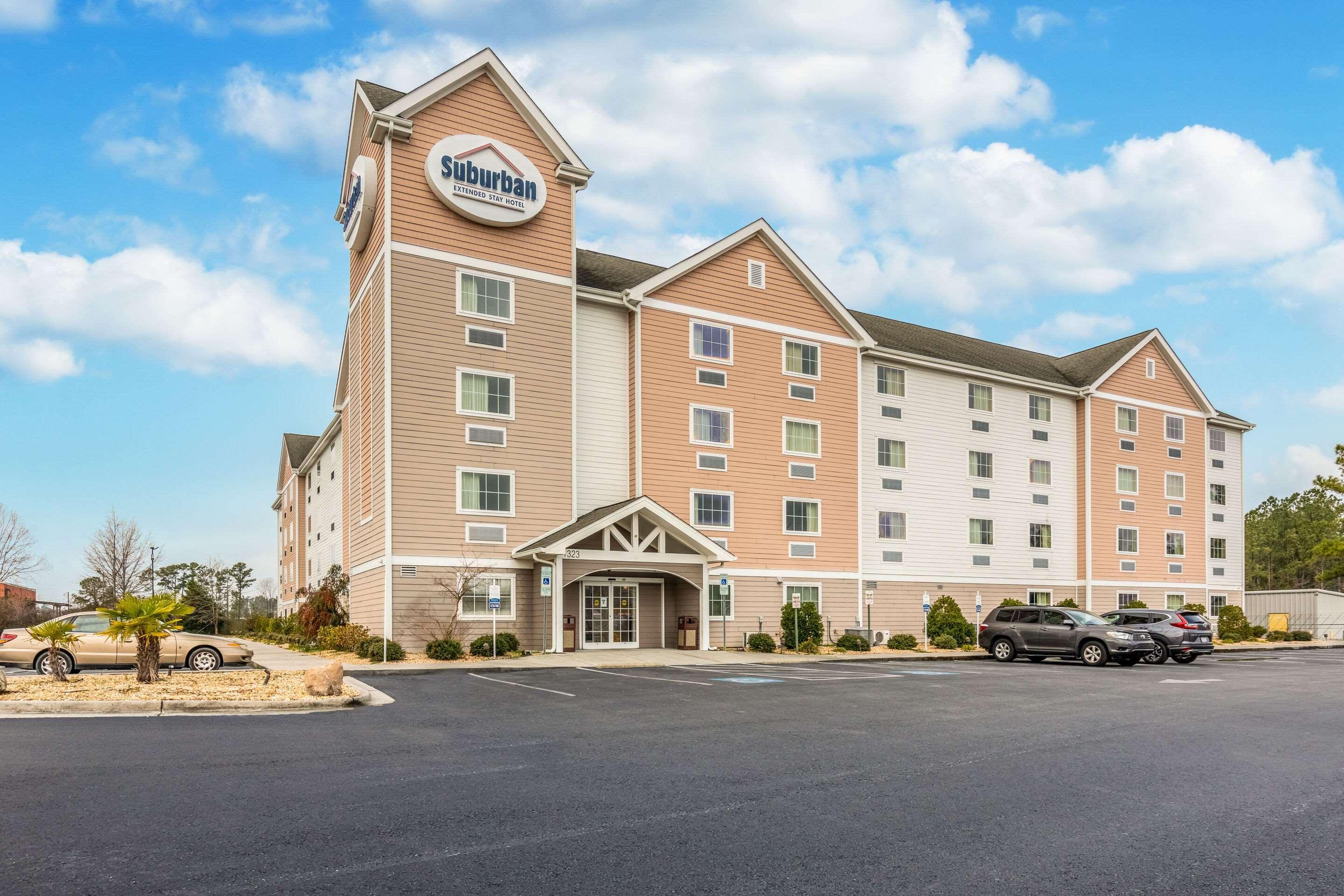Hotel Suburban Near Camp Lejeune