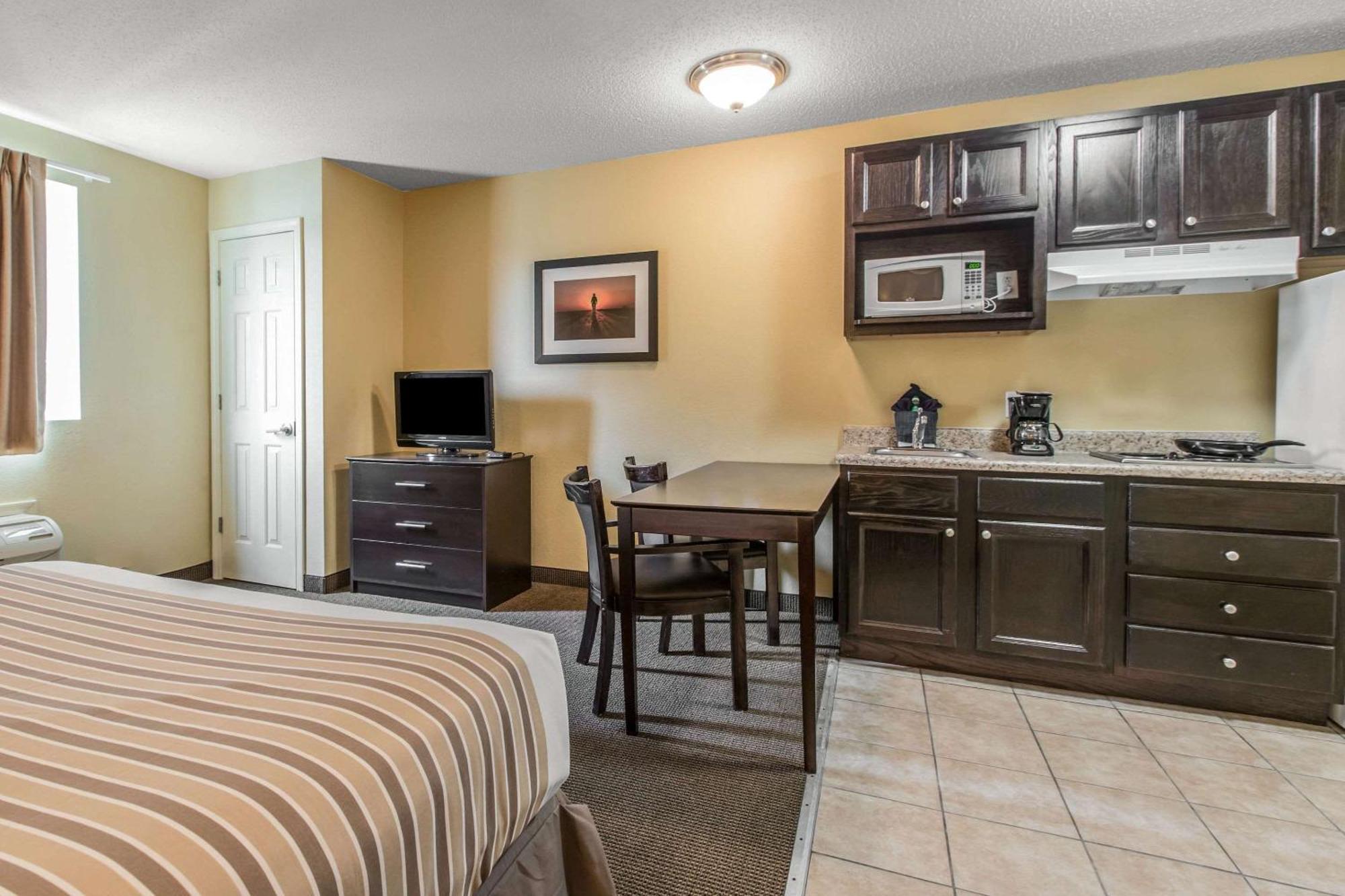 Hotel Suburban Near Camp Lejeune Jacksonville